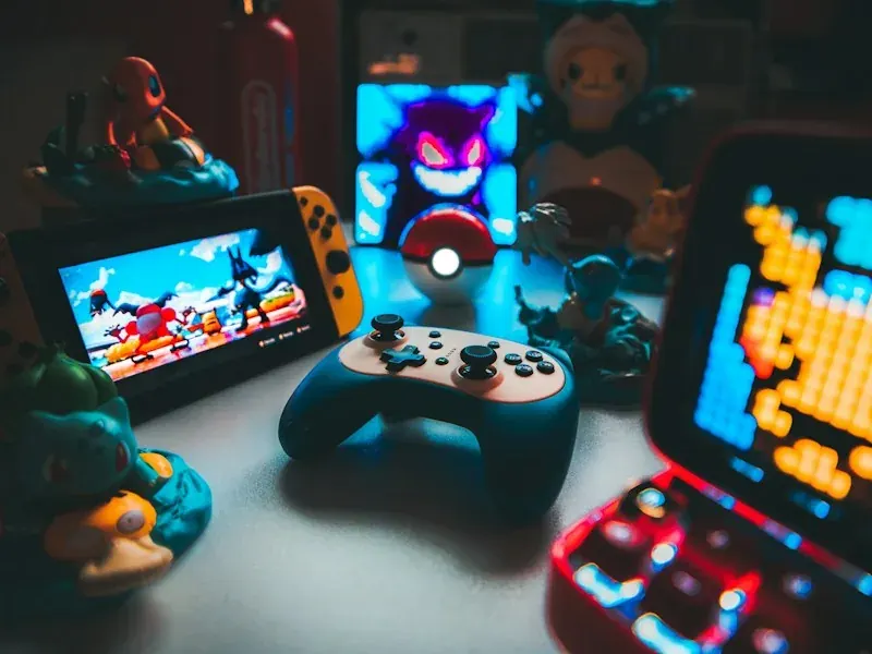 Gaming-Setup mit Kabeln und Zubehör Gaming-Setup mit Kabeln und Zubehör